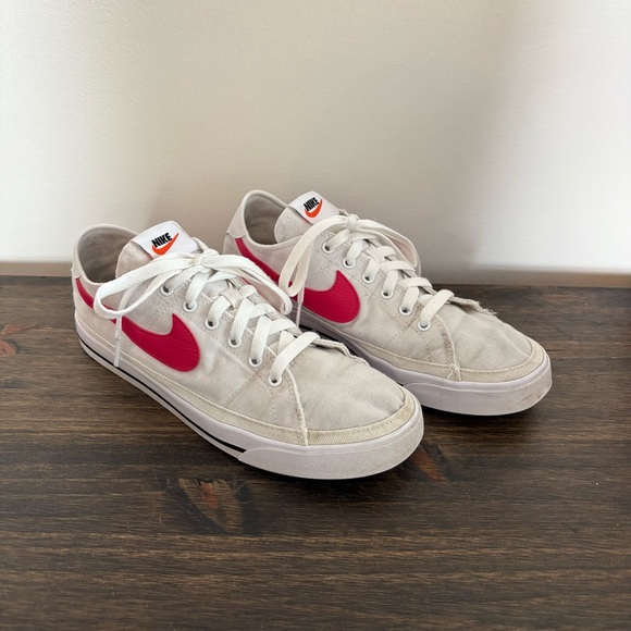 Nike Court Legacy Women’s Canvas White with Red Logo Swoosh Athletic Shoes - Picture 1 of 11